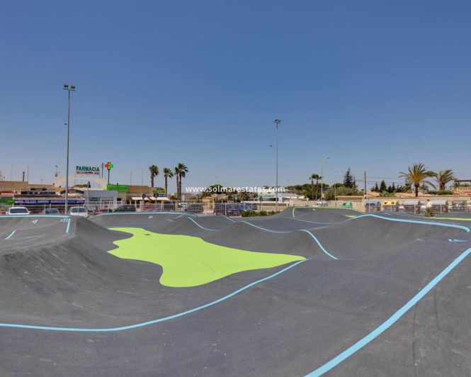 Image No.22-1 Bed Townhouse for sale