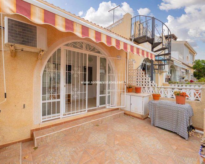 Image No.5-1 Bed Townhouse for sale