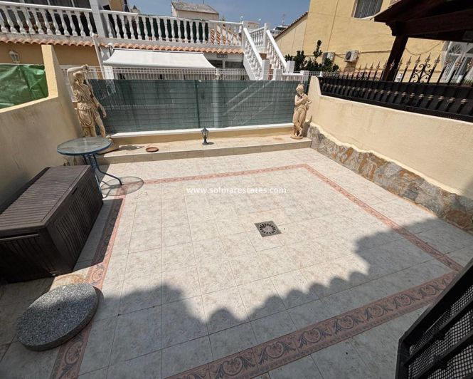 Image No.7-2 Bed Townhouse for sale