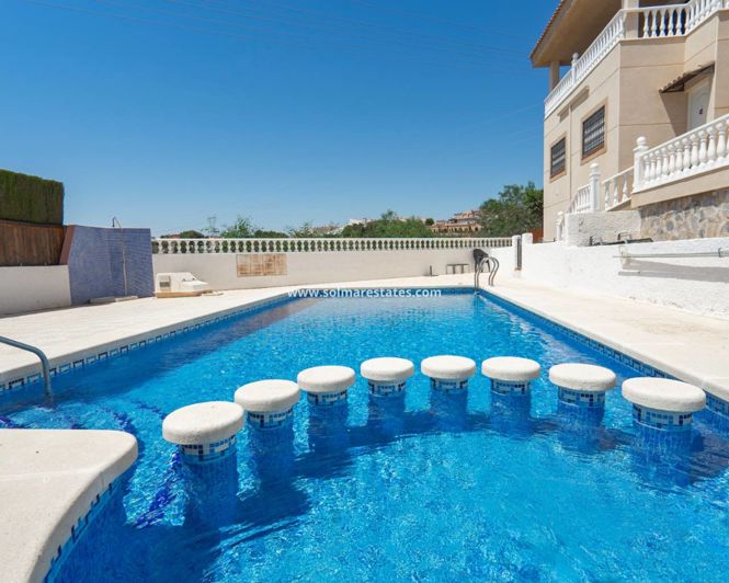 Image No.3-Villa de 4 chambres à vendre à Ciudad Quesada