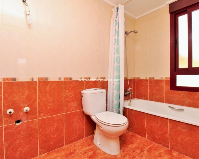 Image No.9-3 Bed House for sale
