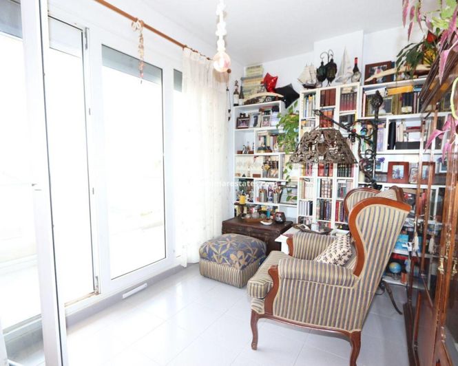 Image No.14-3 Bed Apartment for sale