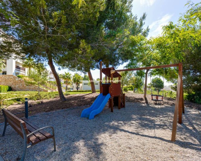 Image No.20-2 Bed Apartment for sale