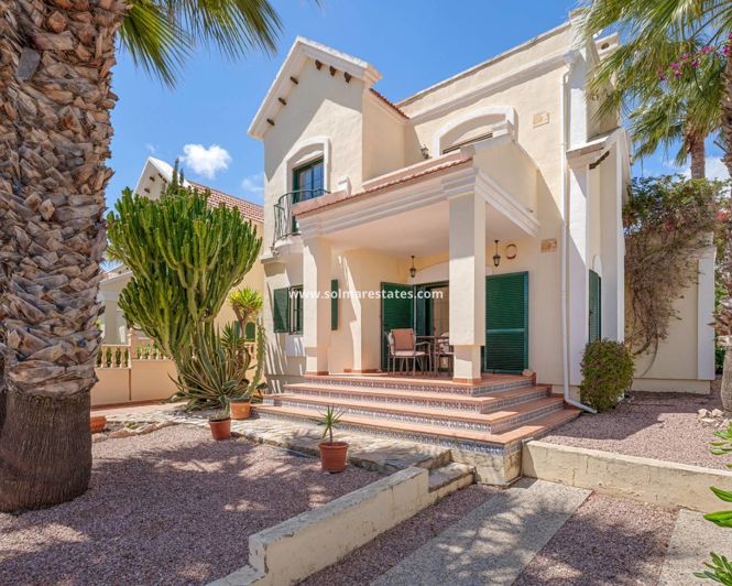 Image No.1-Villa de 3 chambres à vendre à Villamartin