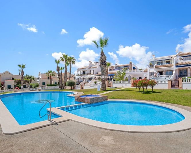 Image No.1-3 Bed Villa for sale