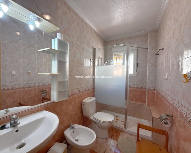 Image No.3-2 Bed Bungalow for sale