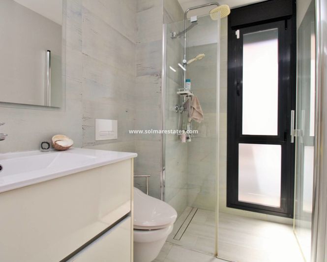 Image No.15-3 Bed Villa for sale