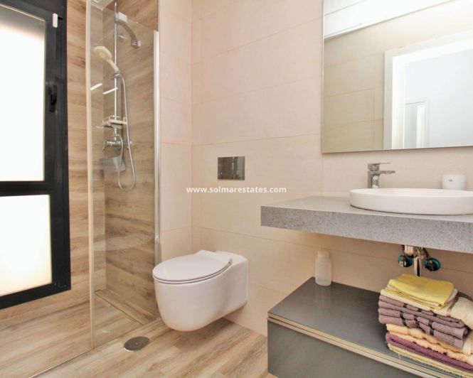 Image No.18-3 Bed Villa for sale