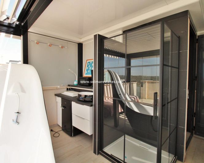 Image No.21-3 Bed Villa for sale