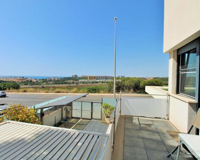 Image No.25-3 Bed Villa for sale