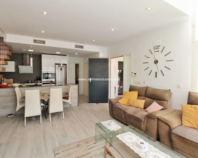 Image No.6-3 Bed Villa for sale