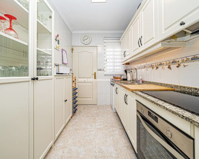 Image No.33-Villa de 4 chambres à vendre à Villamartin