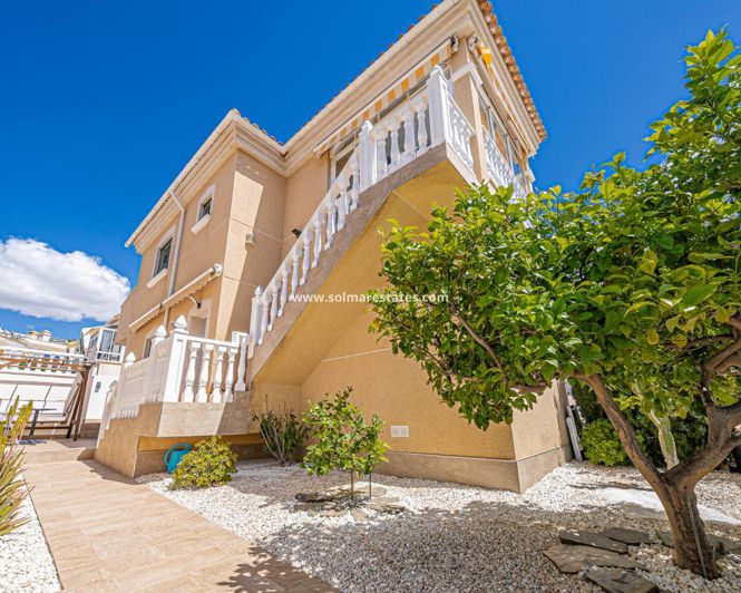 Image No.5-Villa de 4 chambres à vendre à Villamartin