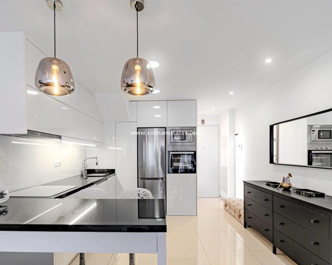 Image No.11-2 Bed Apartment for sale