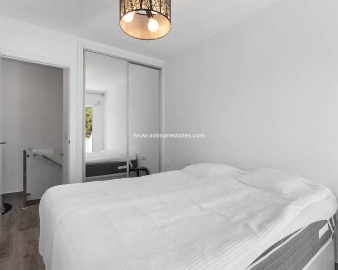 Image No.15-2 Bed Apartment for sale