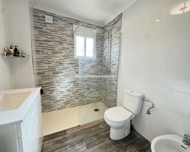 Image No.9-4 Bed Villa for sale