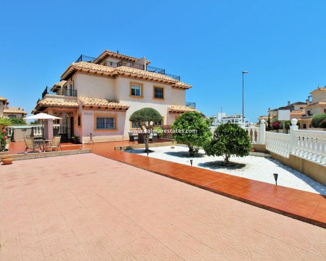 Image No.1-2 Bed Quad for sale