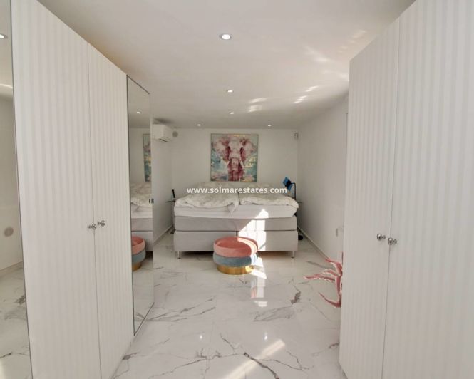 Image No.16-2 Bed Villa for sale