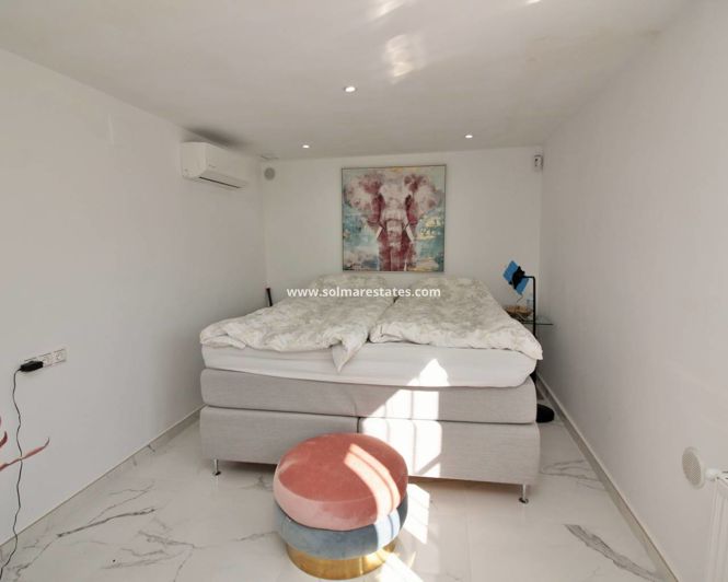 Image No.17-2 Bed Villa for sale