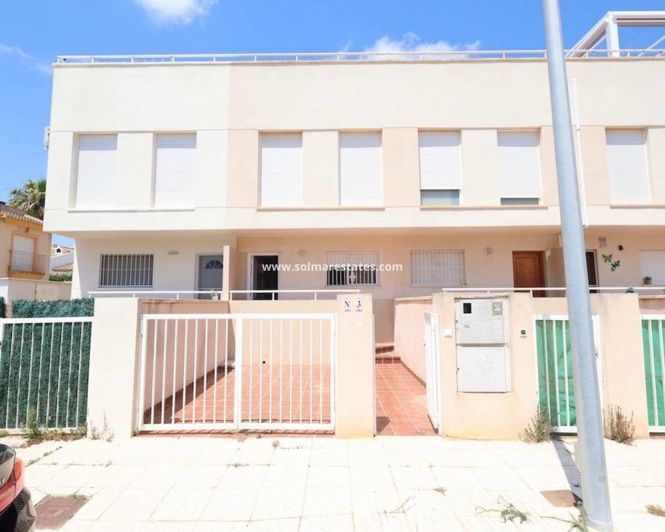Image No.1-3 Bed Townhouse for sale