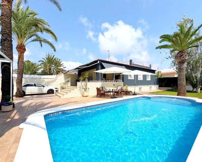 Image No.1-4 Bed Villa for sale