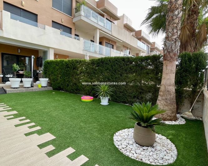 Image No.2-Appartement de 2 chambres à vendre à Villamartin