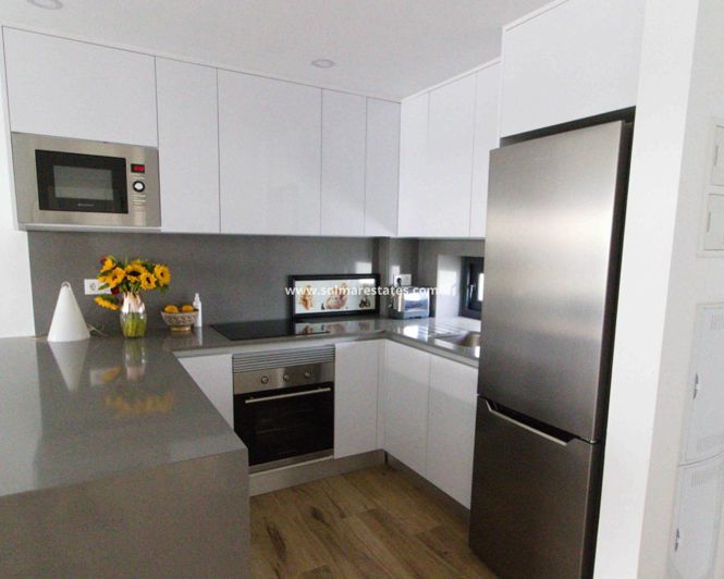 Image No.5-2 Bed Apartment for sale