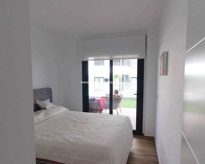 Image No.8-2 Bed Apartment for sale