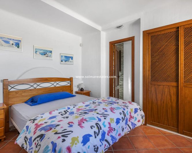 Image No.21-2 Bed Apartment for sale