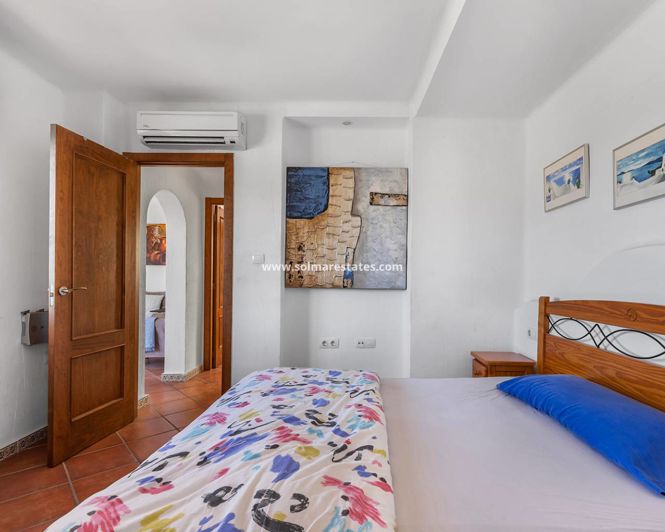 Image No.22-2 Bed Apartment for sale