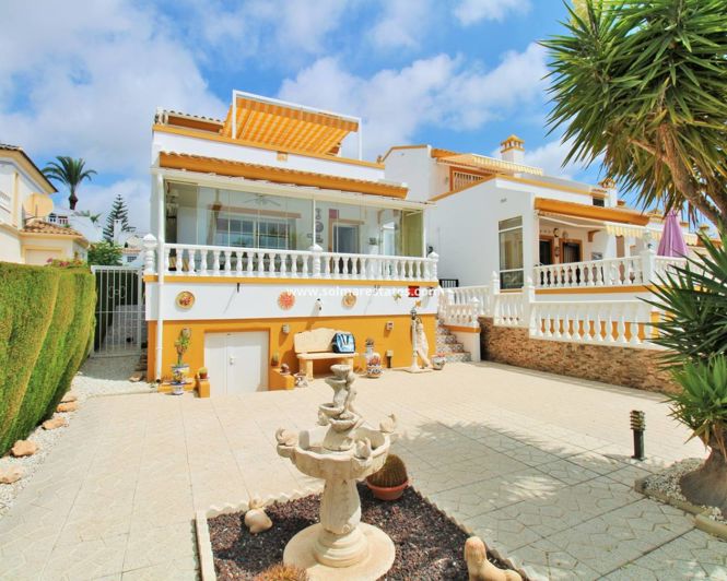 Image No.1-Villa de 3 chambres à vendre à Villamartin