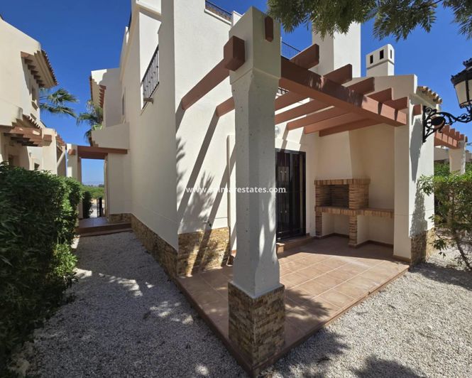 Image No.1-3 Bed House for sale