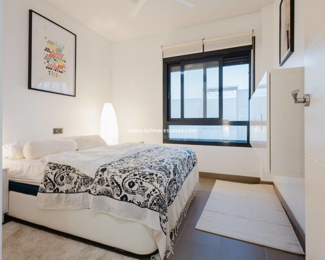 Image No.16-2 Bed Apartment for sale