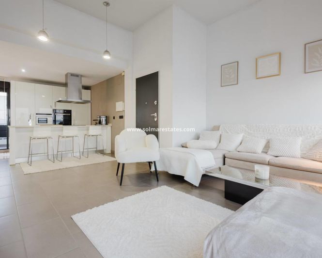 Image No.4-2 Bed Apartment for sale