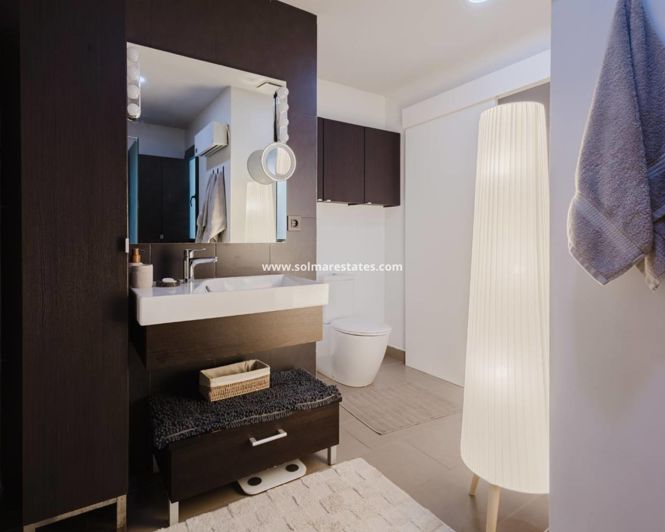 Image No.22-2 Bed Apartment for sale