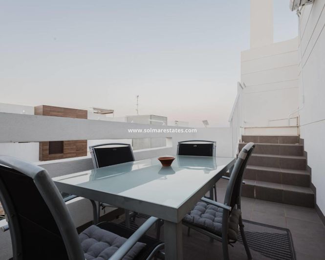 Image No.28-2 Bed Apartment for sale