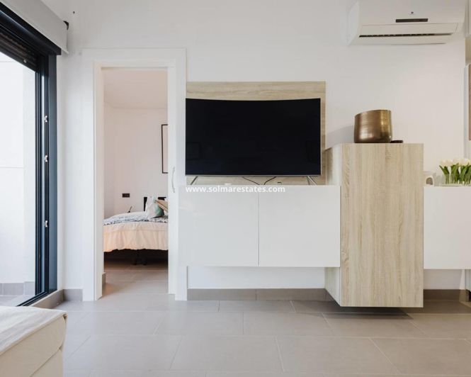 Image No.11-2 Bed Apartment for sale