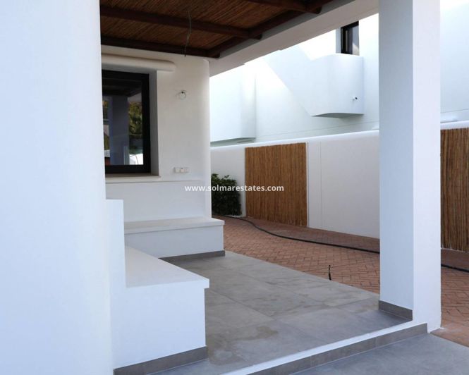 Image No.13-4 Bed Villa for sale
