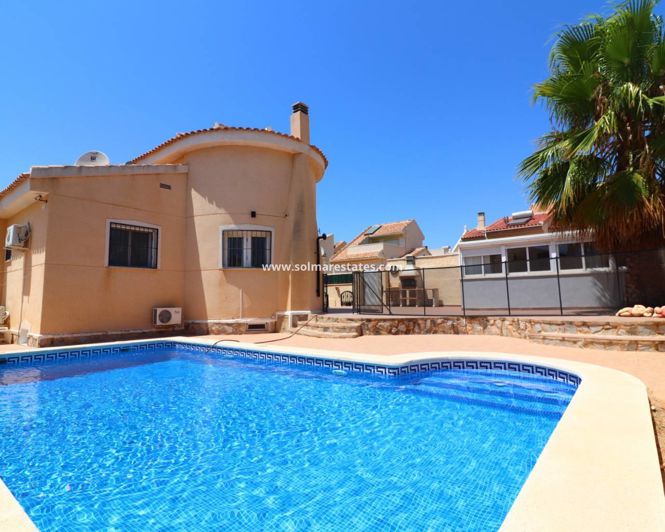 Image No.1-5 Bed Villa for sale