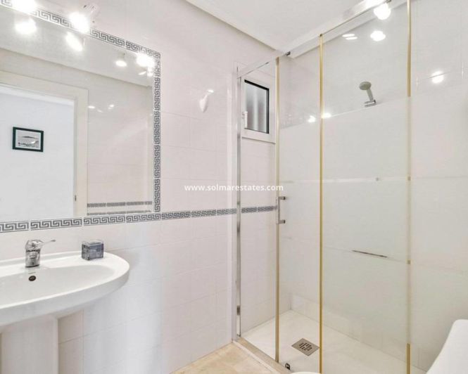 Image No.12-Appartement de 2 chambres à vendre à Campoamor