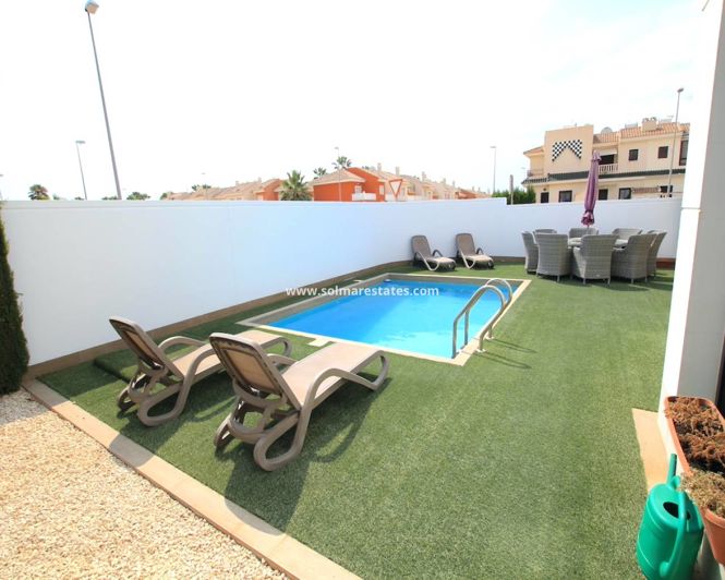 Image No.12-4 Bed Villa for sale