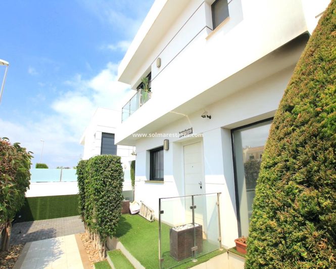 Image No.14-4 Bed Villa for sale