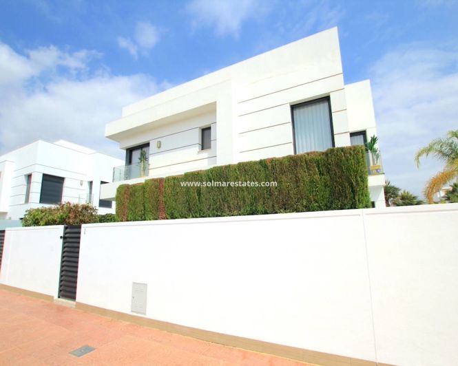 Image No.16-4 Bed Villa for sale