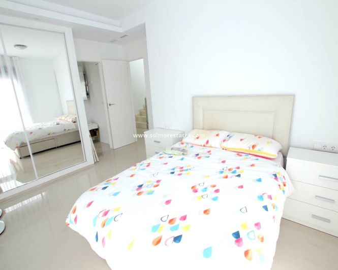 Image No.29-4 Bed Villa for sale