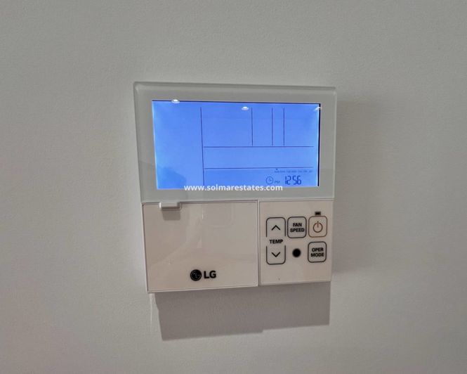 Image No.23-3 Bed Apartment for sale