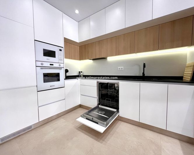 Image No.6-3 Bed Apartment for sale