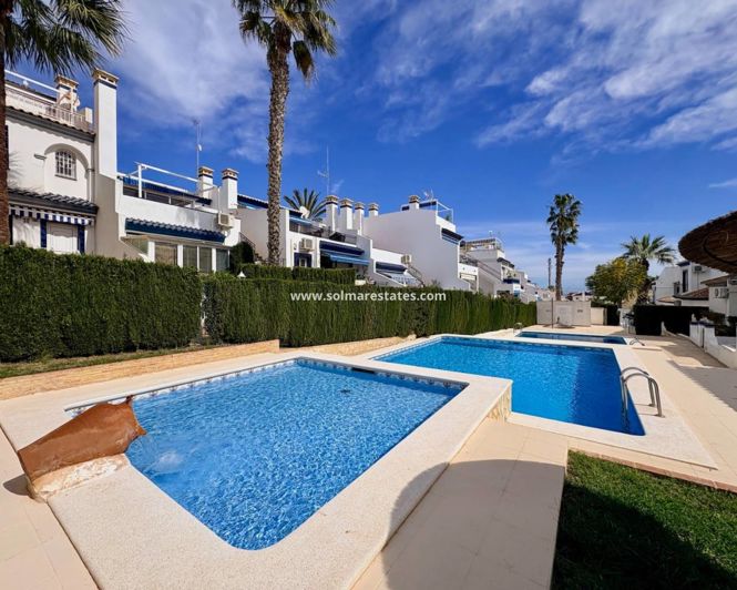 Image No.2-Villa de 3 chambres à vendre à Villamartin