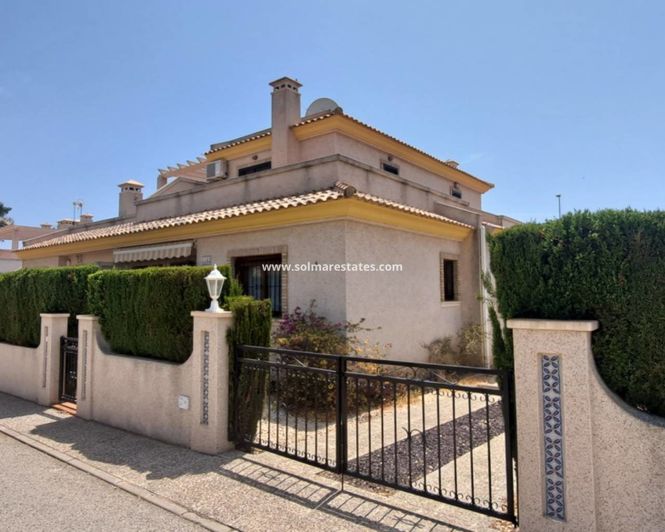 Image No.1-3 Bed Quad for sale