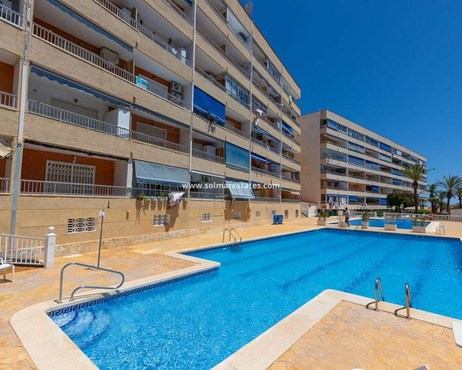 Image No.1-Appartement de 3 chambres à vendre à Punta Prima