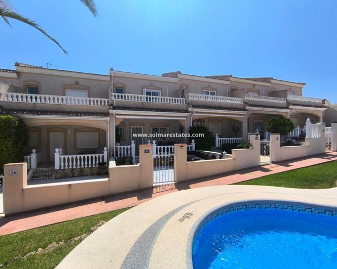 Image No.1-3 Bed Townhouse for sale